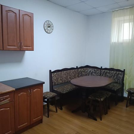 Apartments Domovik On Valenberga 3 Μουκάτσεβο Εξωτερικό φωτογραφία
